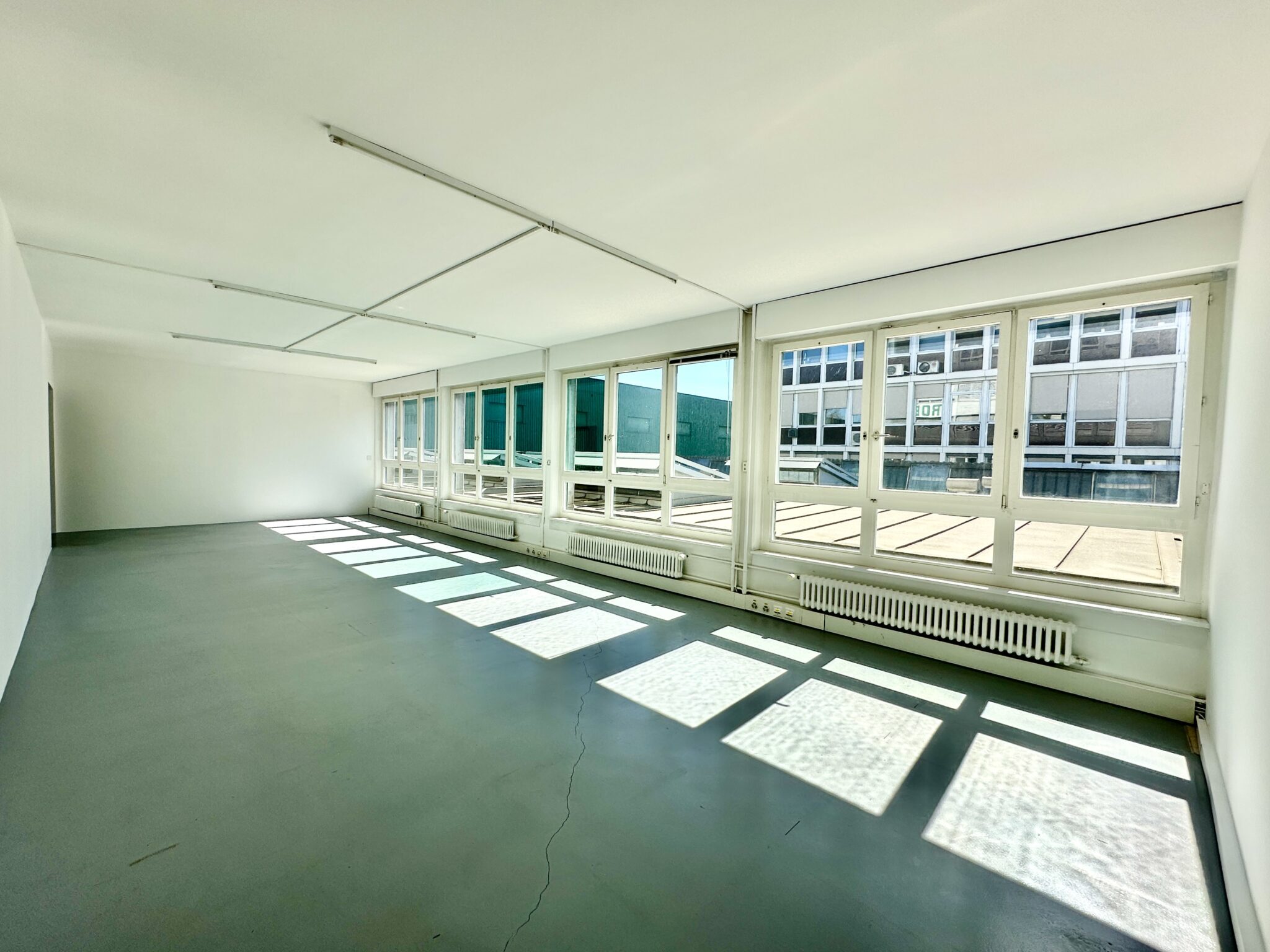 Local administratif à louer – 180 m² – PAV – Gravière 8 – Genève-Plainpalais