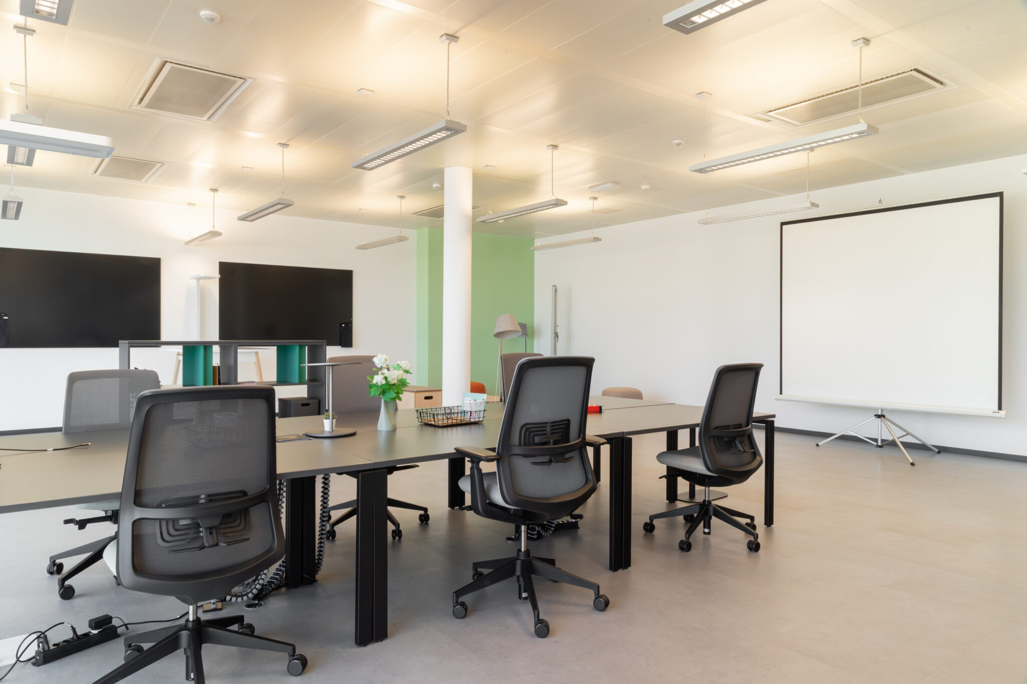 Local administratif à louer – 434 m² – PONT BUTIN – Louis-Hubert 3 – Lancy