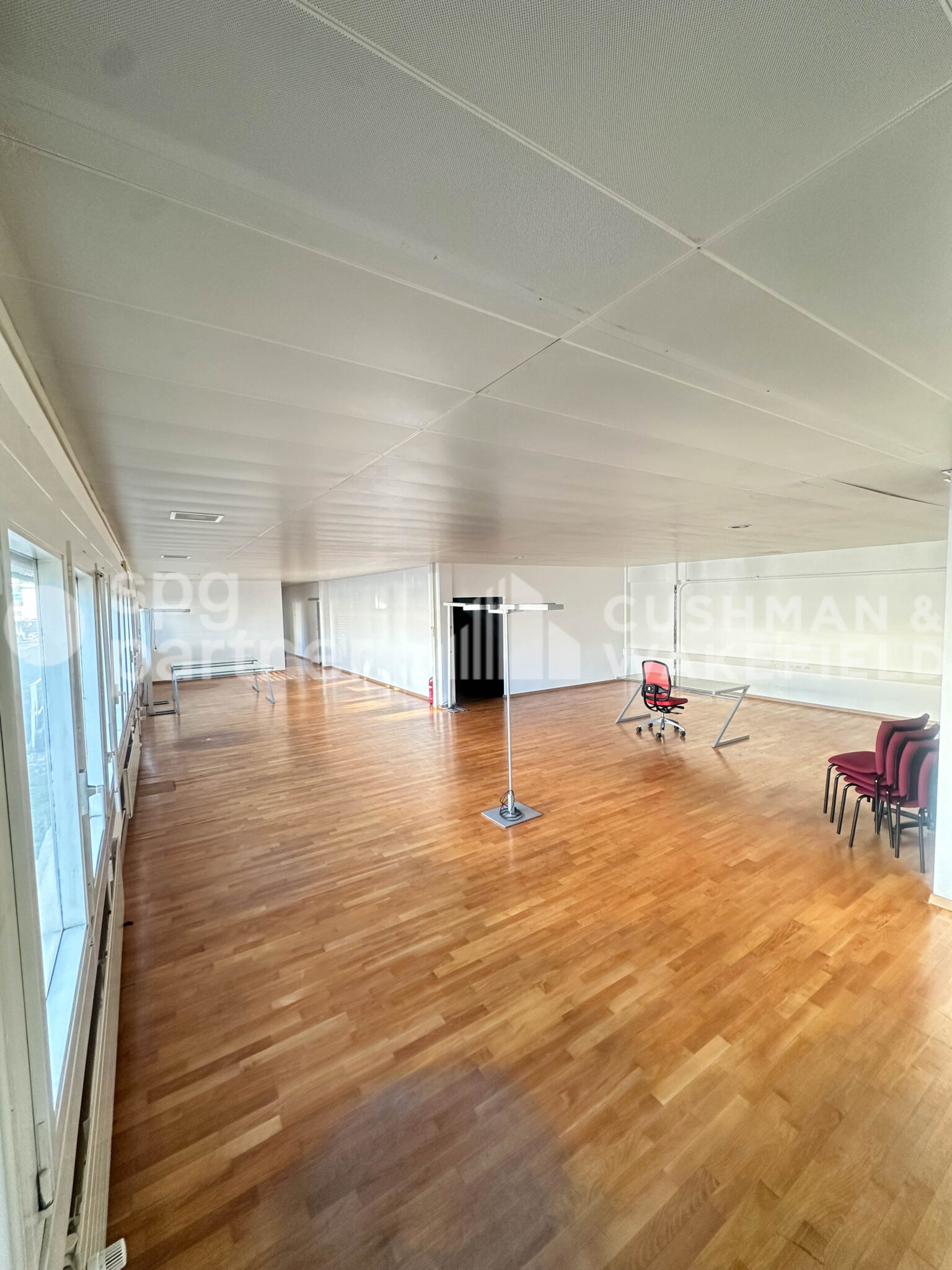 Atelier à louer – 312 m² – ZILI – Château-Bloch 17 – Vernier