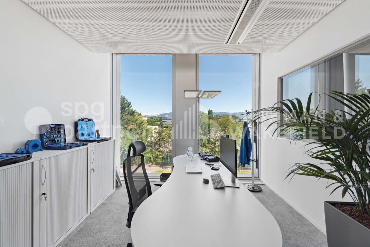 Atelier à louer – 2000 m² – ZIMEYSA – Nant-D Avril 152 – Meyrin