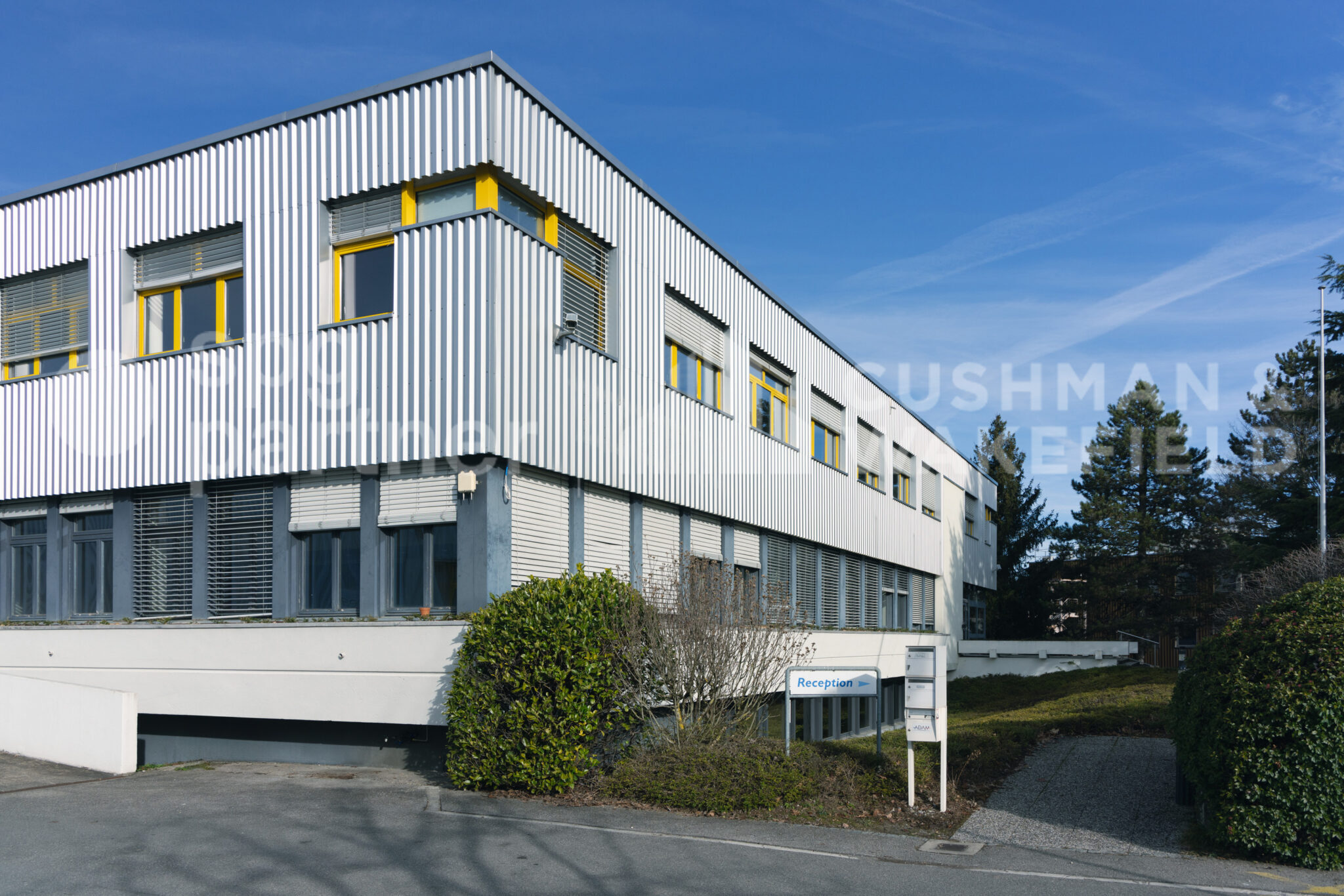 Local administratif à louer – 2800 m² – ZIMEYSA – Veyrot 11 – Meyrin