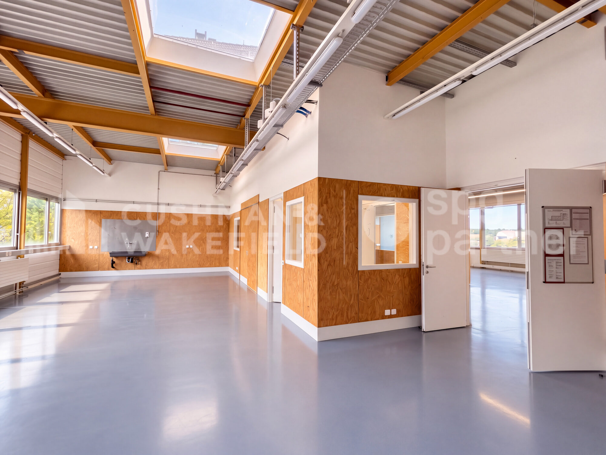 Atelier à louer – 1300 m² – ZIMEYSA – Veyrot 25 – Meyrin