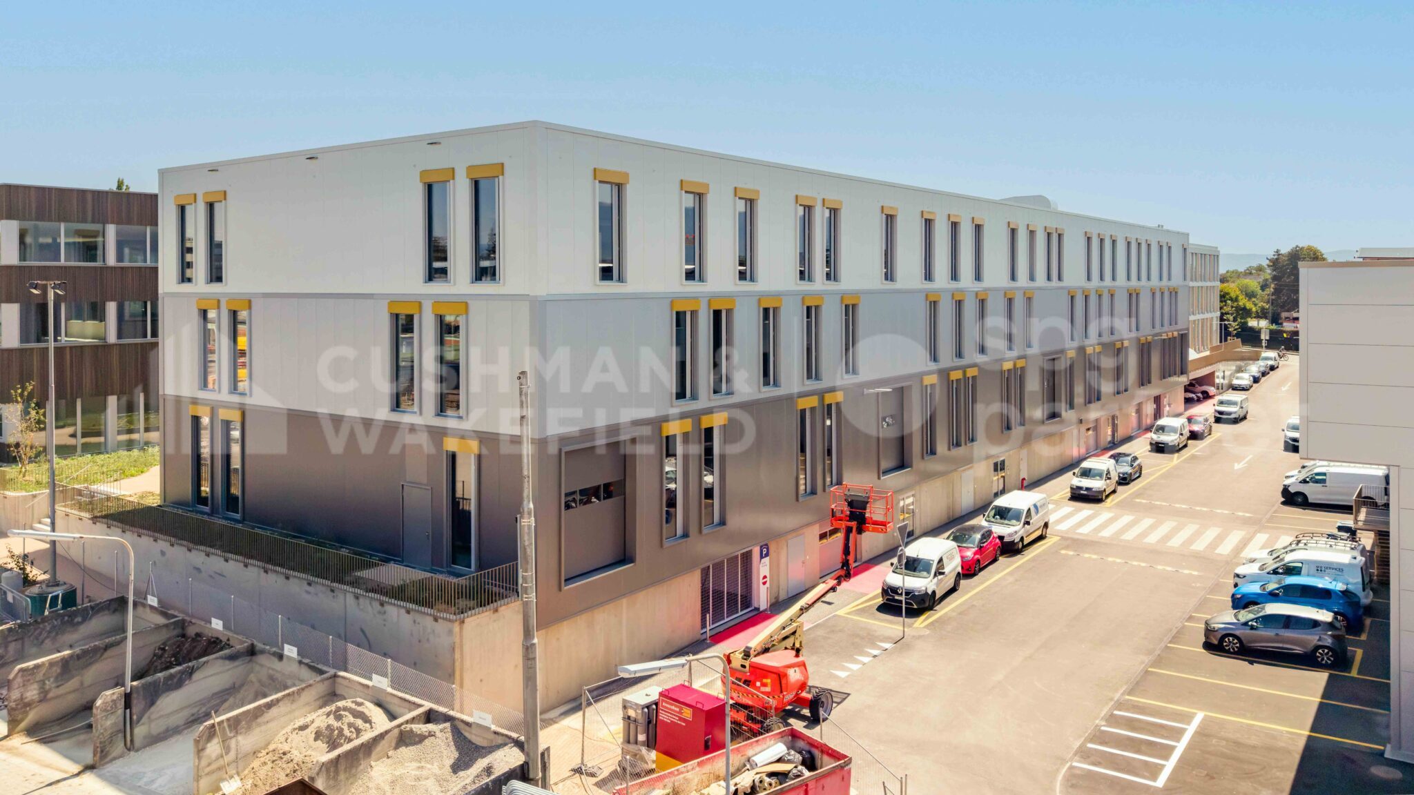 Atelier à vendre – 1500 m² – ZIMOGA – Delay 26 – Vernier