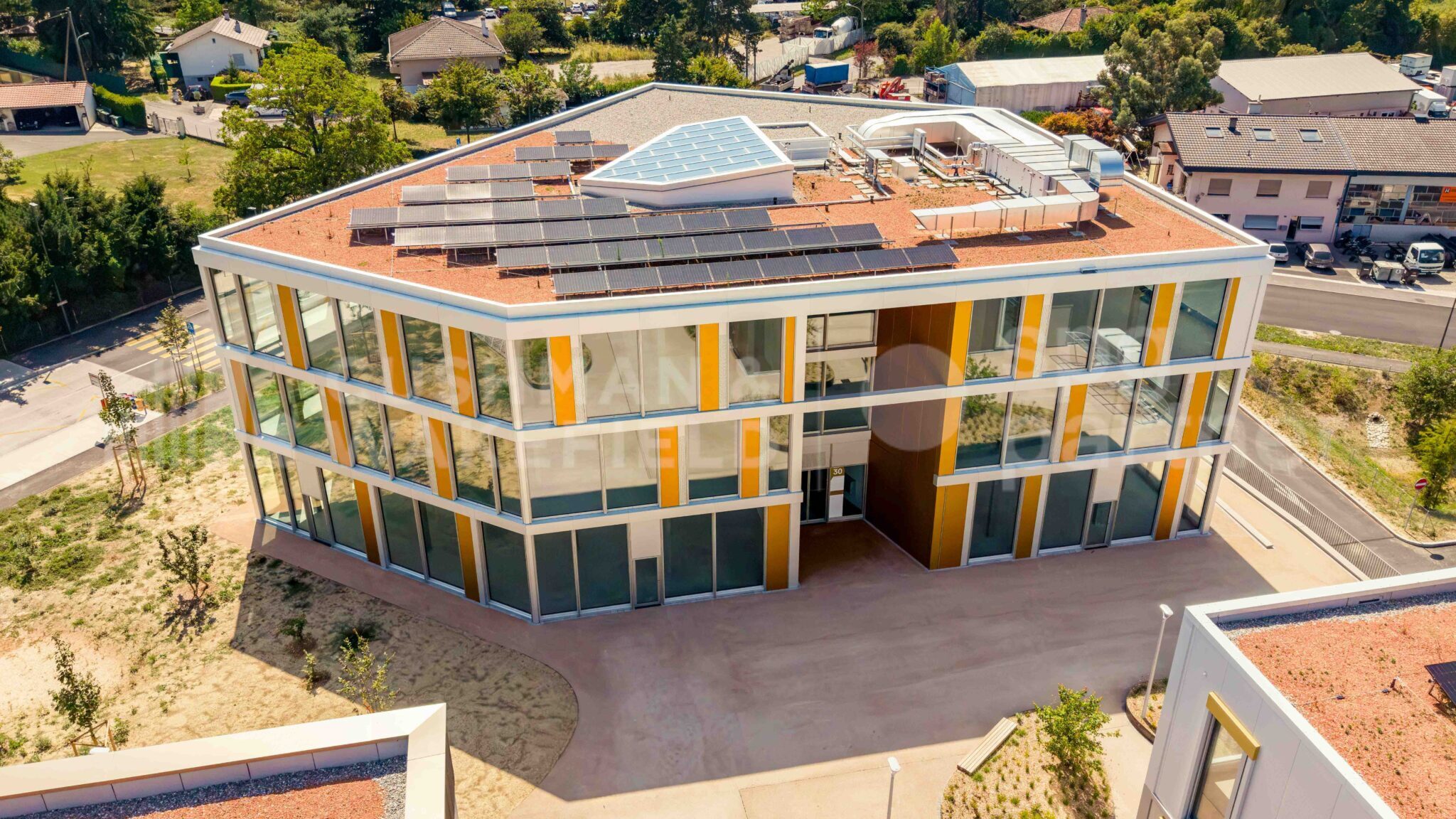 Atelier à vendre – 3500 m² – ZIMOGA – Montfleury 29 – Vernier