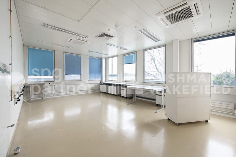 Local administratif à louer – 500 m² – ZIPLO – Aulx 12 – Plan-Les-Ouates