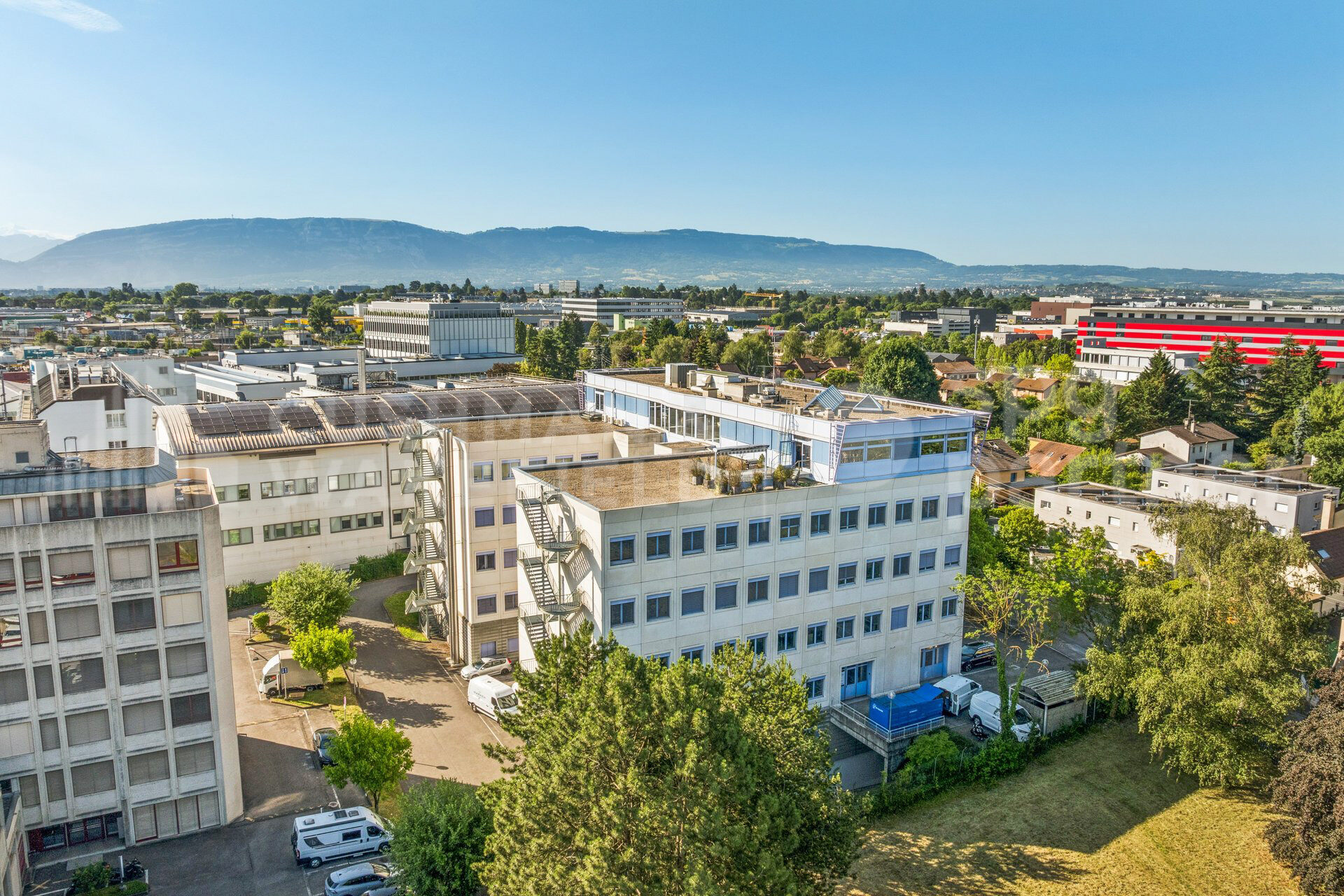 Local administratif à louer – 461 m² – ZODIM – Grand-Puits 42 – Meyrin