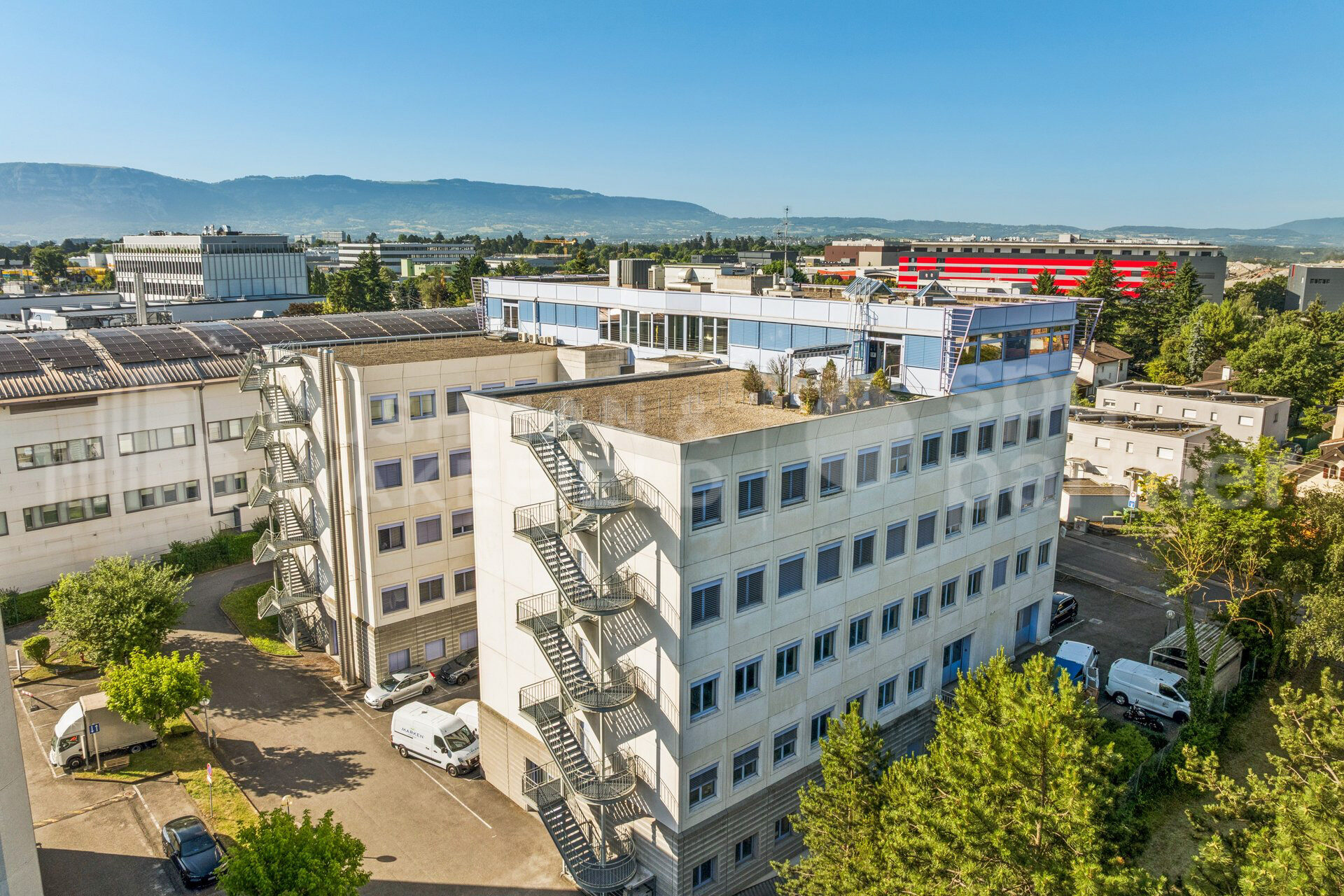 Local administratif à louer – 461 m² – ZODIM – Grand-Puits 42 – Meyrin